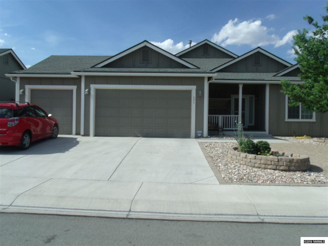 For Sale: 653 Canary Fernley, NV 89408