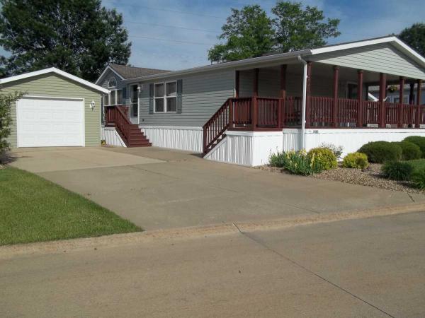 Grand View Village 2405 Canyon St. SWCedar Rapids, IA 52404